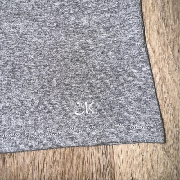 Calvin Klein Basics Dark Gray Tank Top - Size Medium - Picture 4 of 6